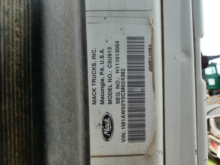 2012-mack-cxu613-image-19