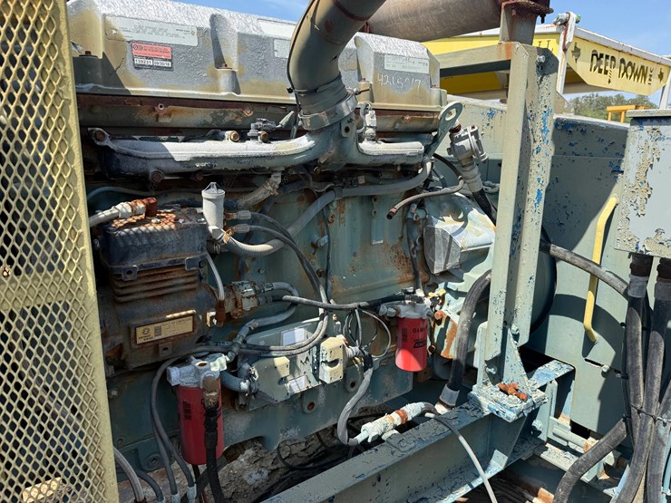 gardner-denver-pz8-triplex-mud-pump-p/b-detroit-14l-665-hp,-skidded-image-18