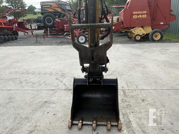 2012-caterpillar-305.5d-cr-image-11