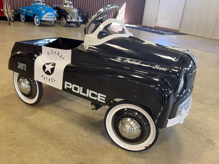 glide-ride/gearbox-highway-patrol-no.-287-pedal-car-image-3
