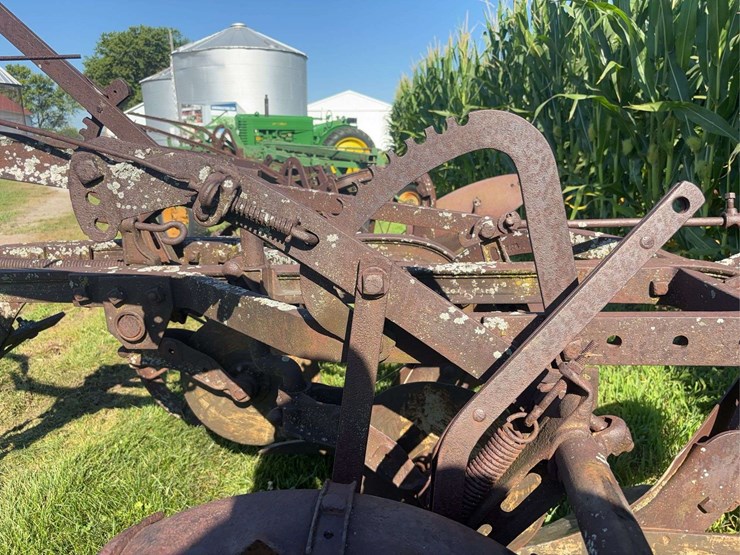 john-deere-14-image-15