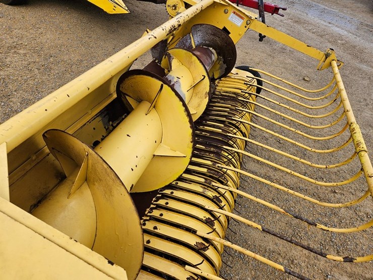 new-holland-900-image-19