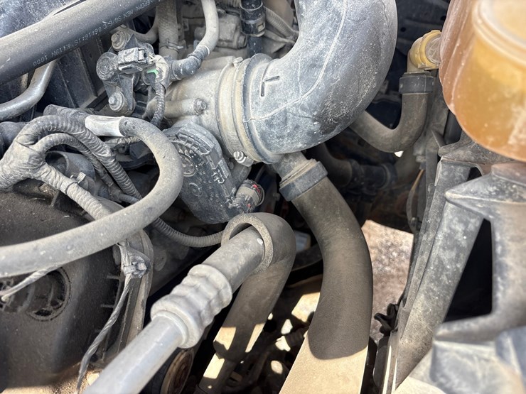 2017-ford-f150-image-36
