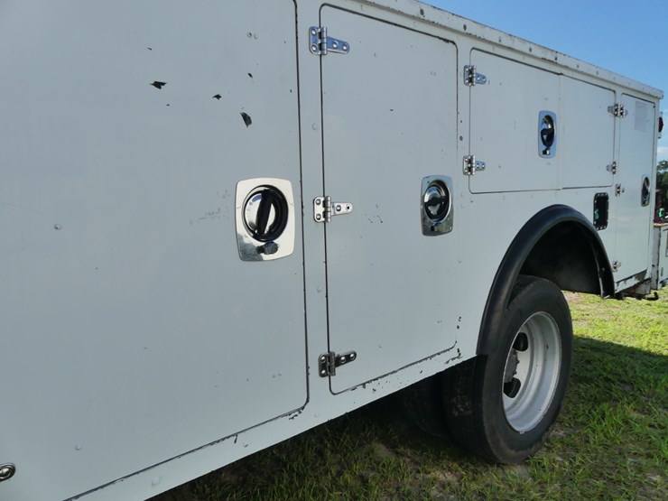 2014-dodge-ram-5500-image-10