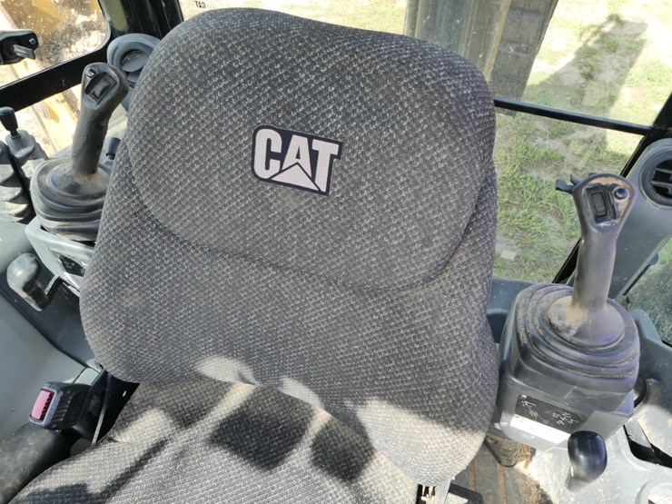 caterpillar-420f2-it-image-17