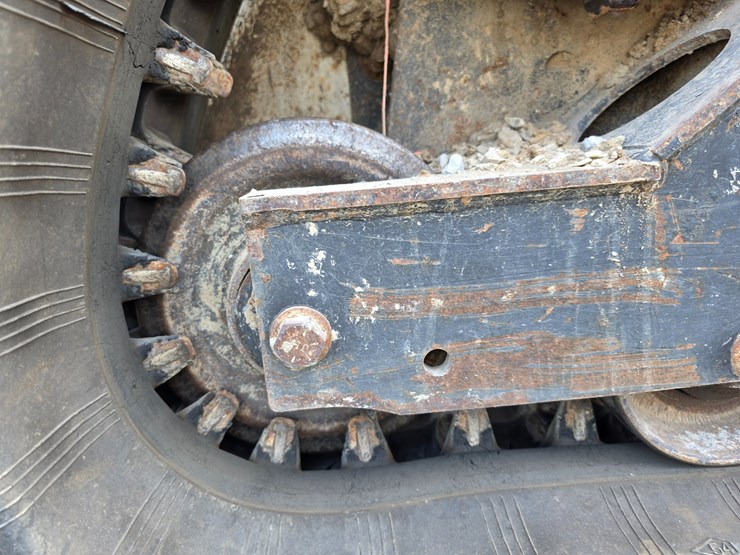 #26217-•-2022-bob-cat-t66-skid-steer-image-38