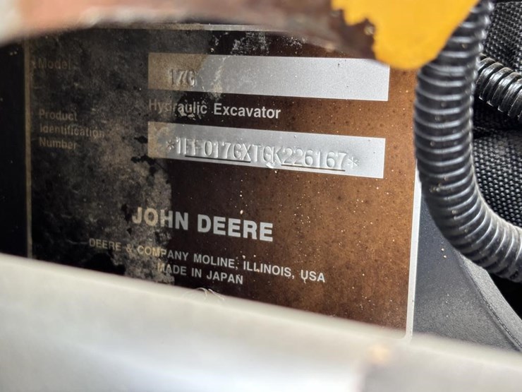 2016-deere-17g-image-46