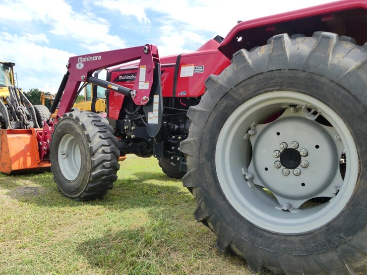 2023-mahindra-4550-image-8