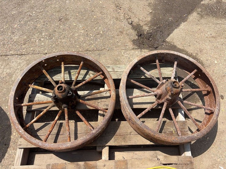 john-deere-24-image-1