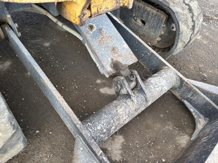 deere-27d-image-12
