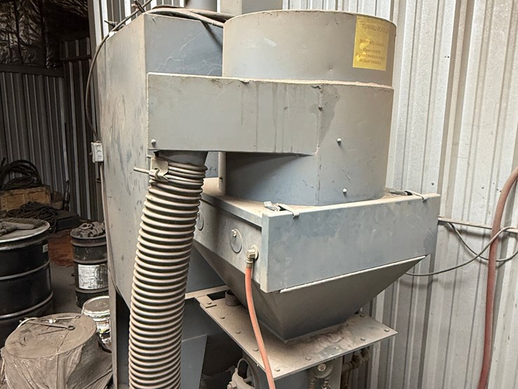 trinco-42x30sl/dp850-dry-blast-cabinet-system-image-3