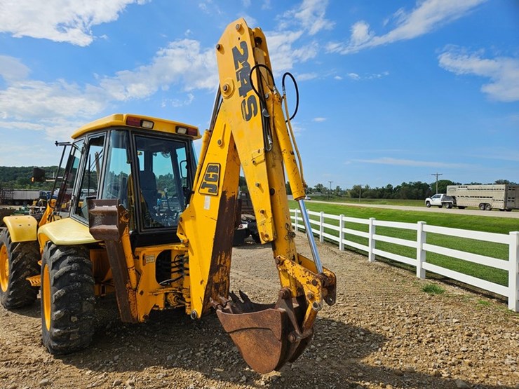 jcb-214s-image-22