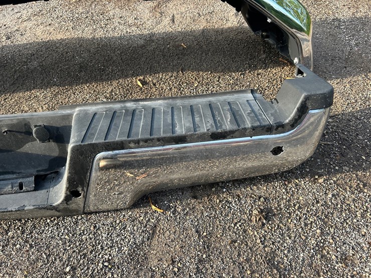 #2791-•-front-and-rear-unused-truck-bumpers-image-7