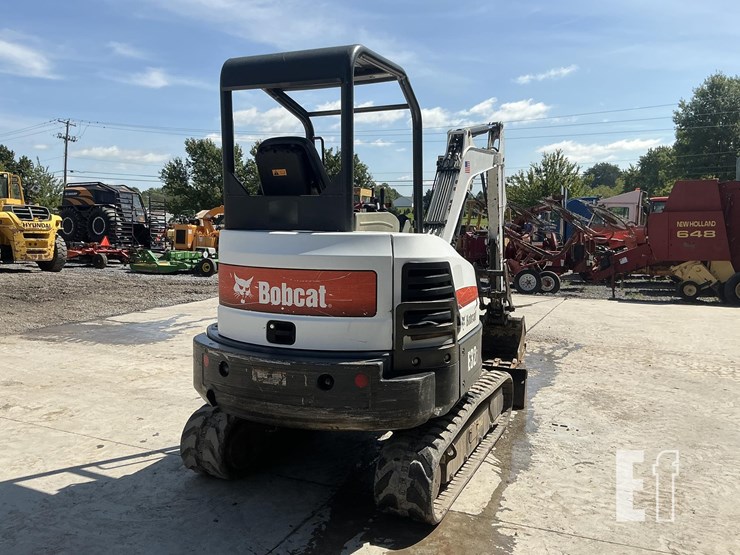 2015-bobcat-e32-image-4