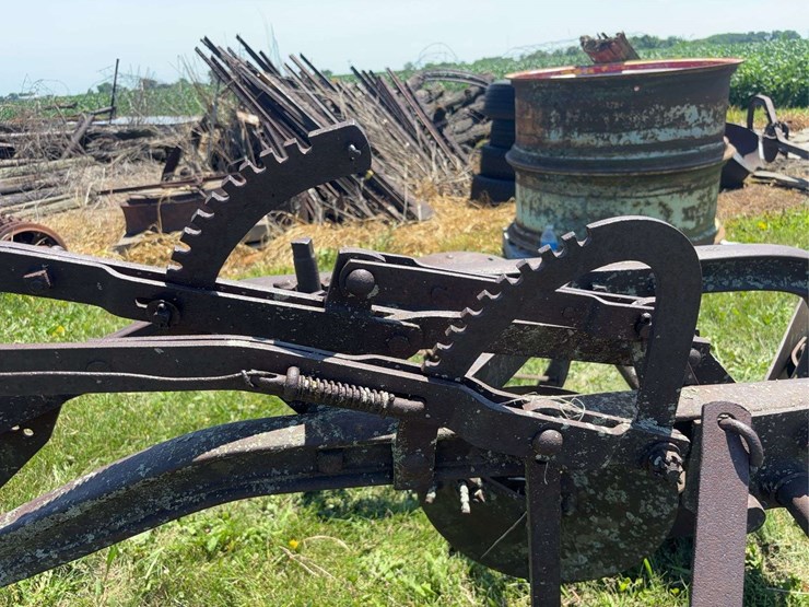 john-deere-14-image-21