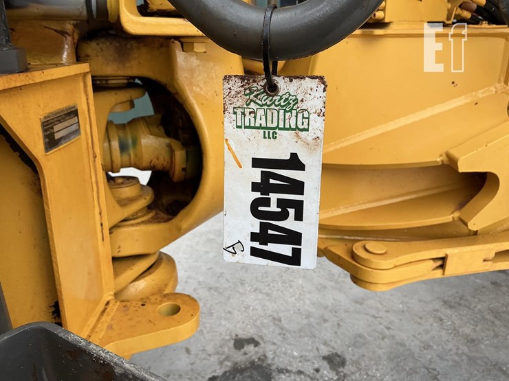 2012-volvo-a25f-image-16