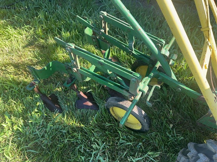 versa-matic-walk-behind-tractor-image-4