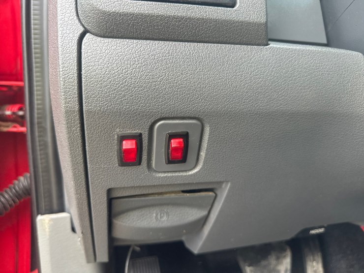 2008-dodge-2500-image-40