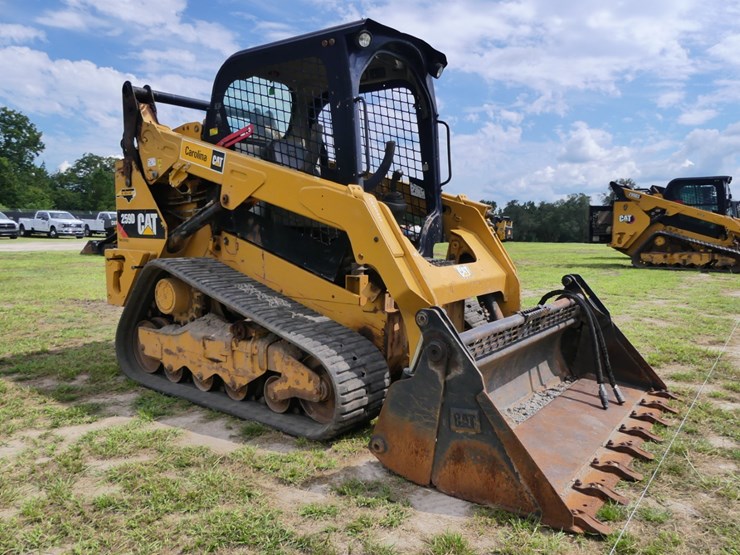 2018-caterpillar-259d-image-2
