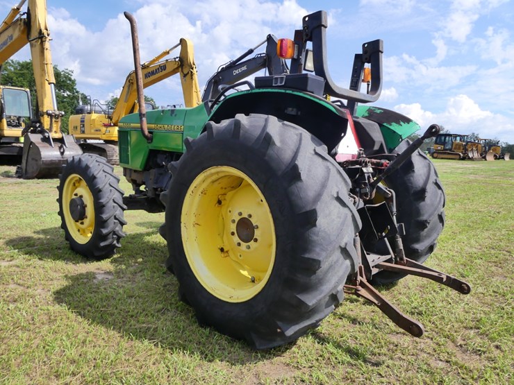 1995-john-deere-5200-image-3