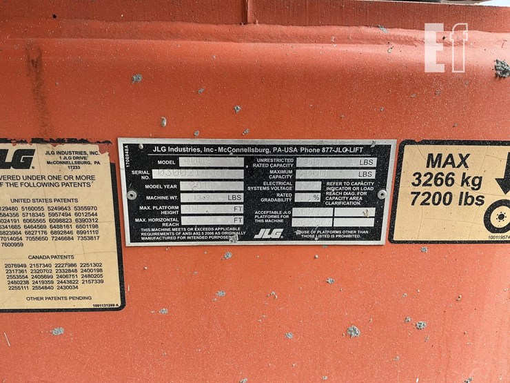 2016-jlg-400s-image-13