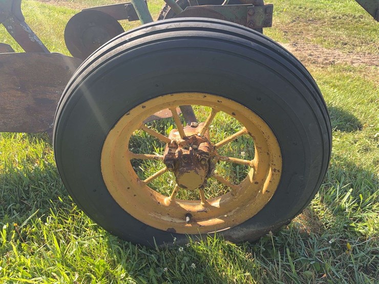 john-deere-214-image-11
