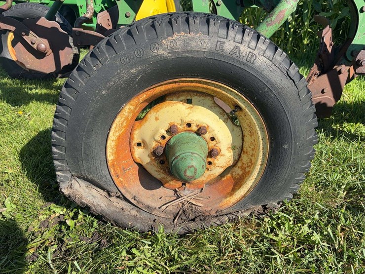 john-deere-f680-image-7