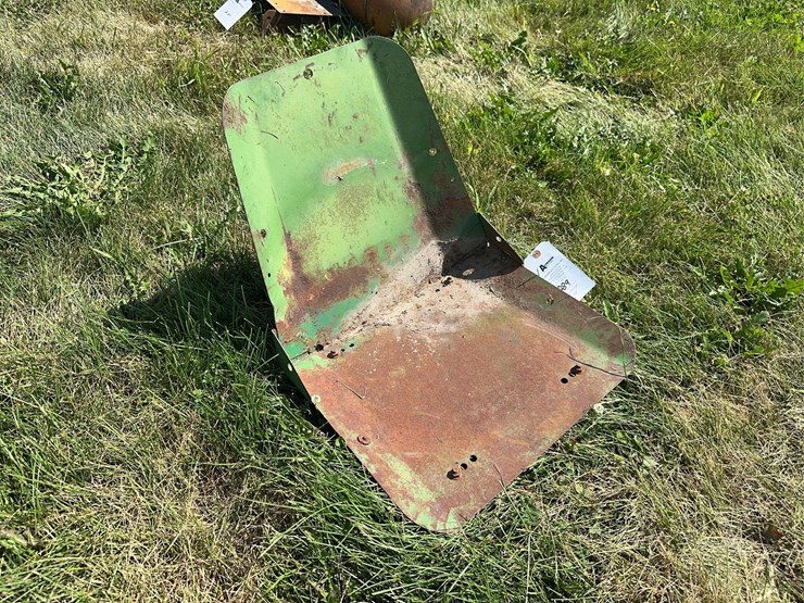 john-deere-seat-pan-image-1
