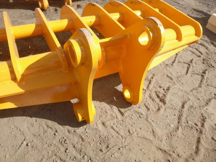 caterpillar-305-image-5