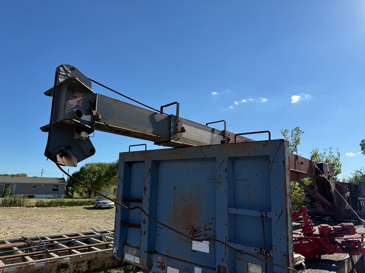 terex-bt2047-image-4