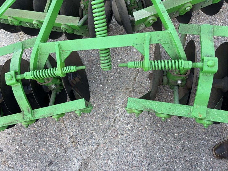 john-deere-three-point-disc-image-9