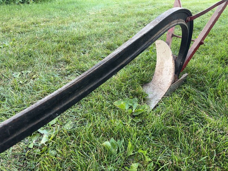 8”-walking-plow-image-13