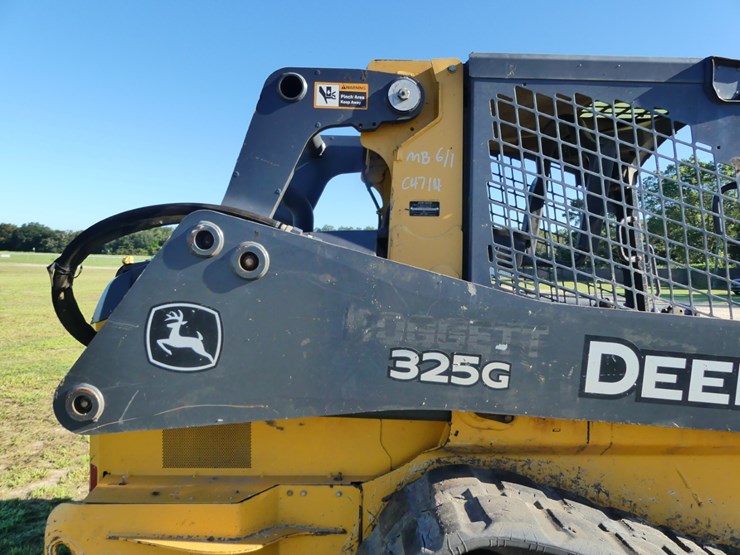 2018-deere-325g-image-7