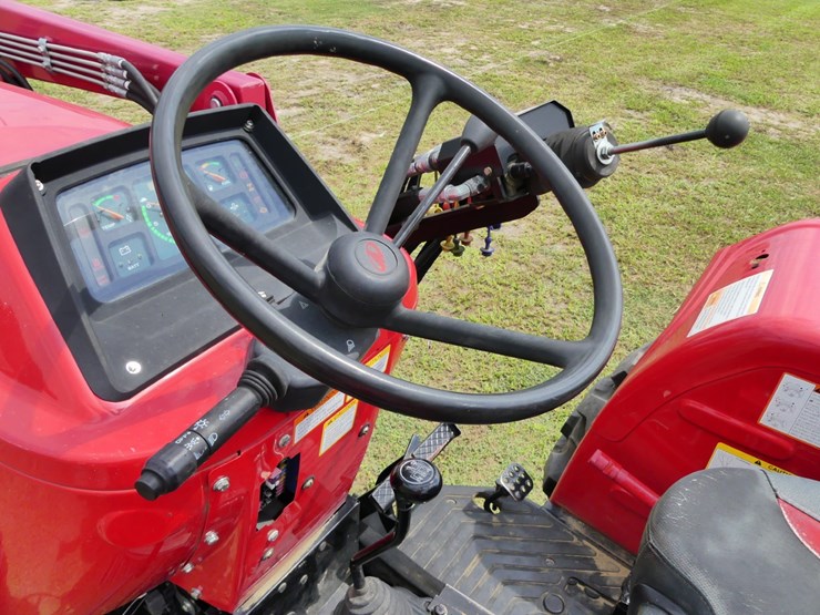 2023-mahindra-4550-image-15