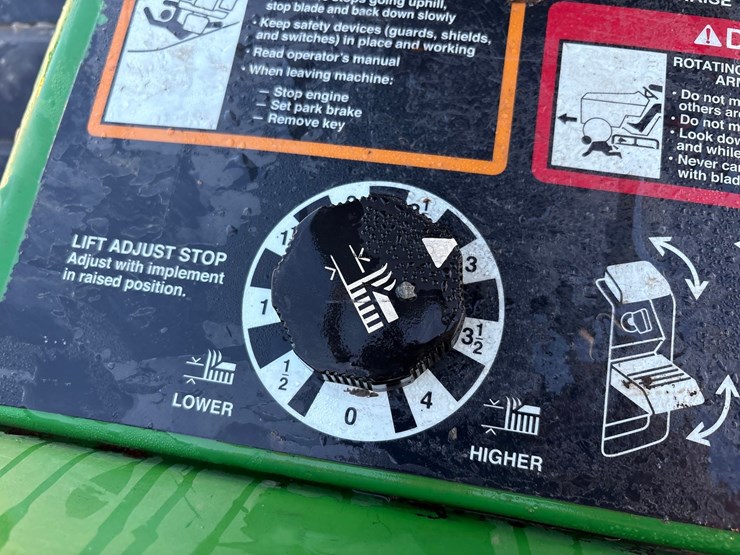 john-deere-345-image-42