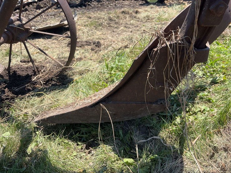 john-deere-14-image-13