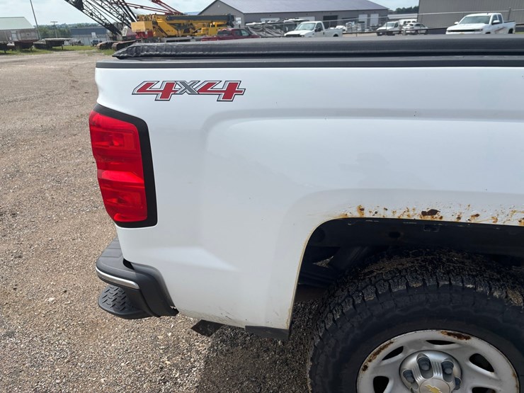 2014-chevrolet-1500-image-30