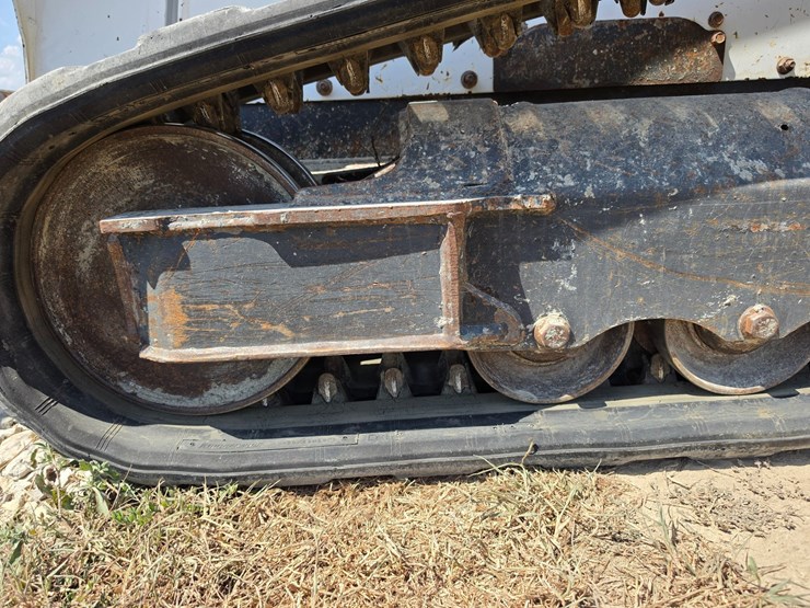 2018-bobcat-t595-image-52