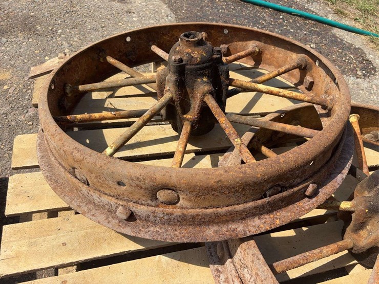 john-deere-24-image-5