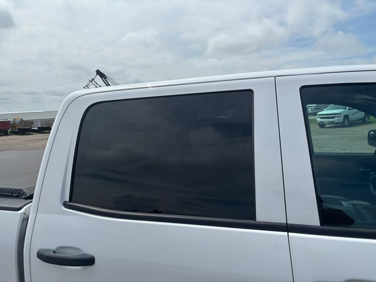 2014-chevrolet-1500-image-26