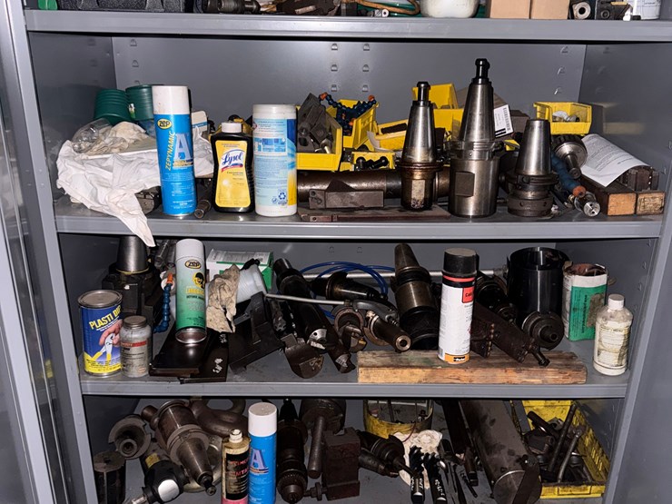 4’x2’x6’-2-door-metal-tool-cabinet-w/-machine-tool-contents-image-1