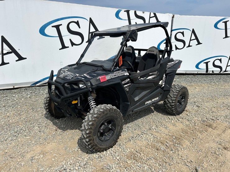 2018-polaris-rzr-900-image-1