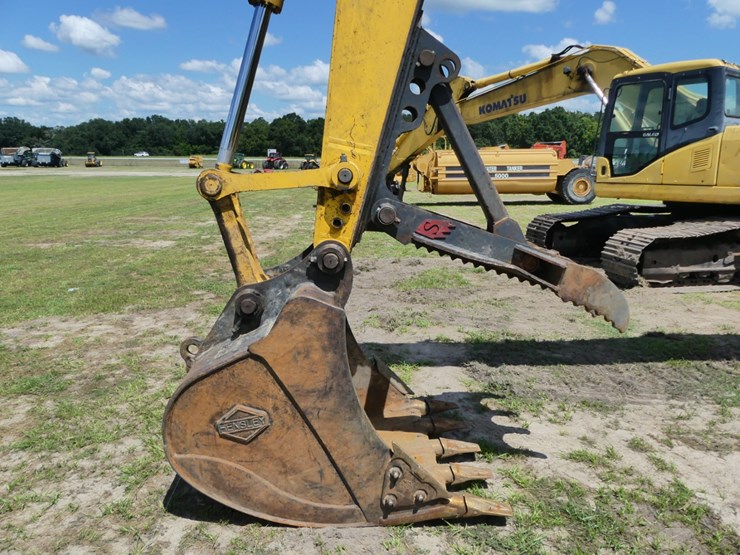 2021-komatsu-pc210-lc-image-8