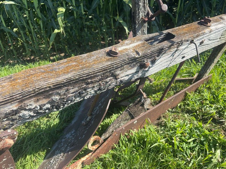 26”-one-bottom-horse-drawn-plow-image-18