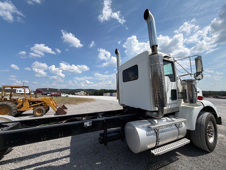 2007-kenworth-t800-image-8