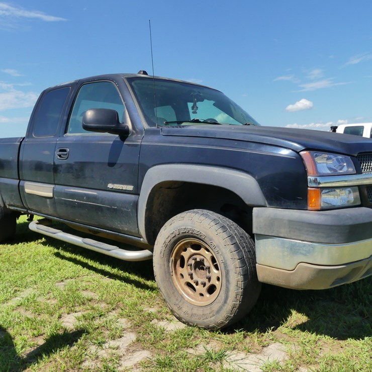2004 CHEVROLET 2500HD