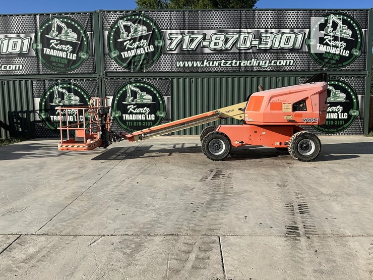 2021-jlg-400s-image-1