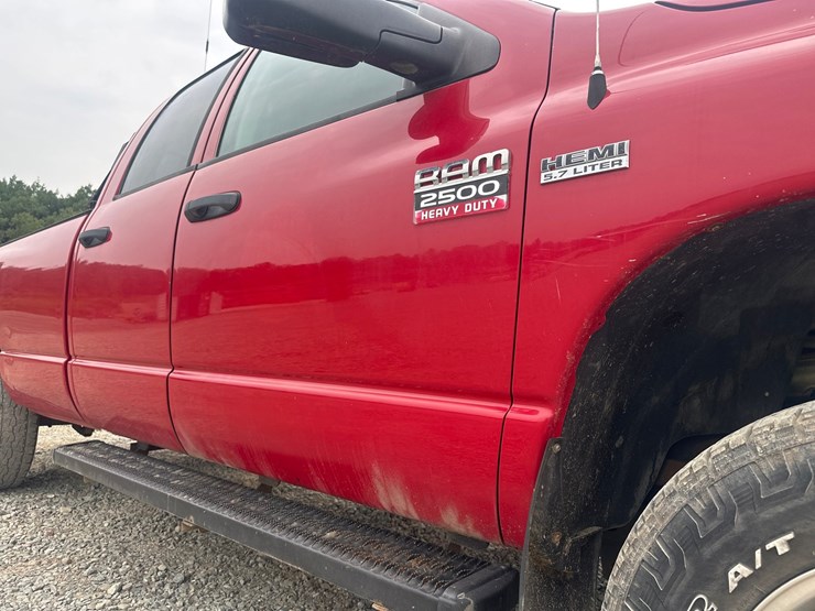 2008-dodge-2500-image-14