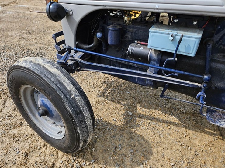 ford-8n-image-30