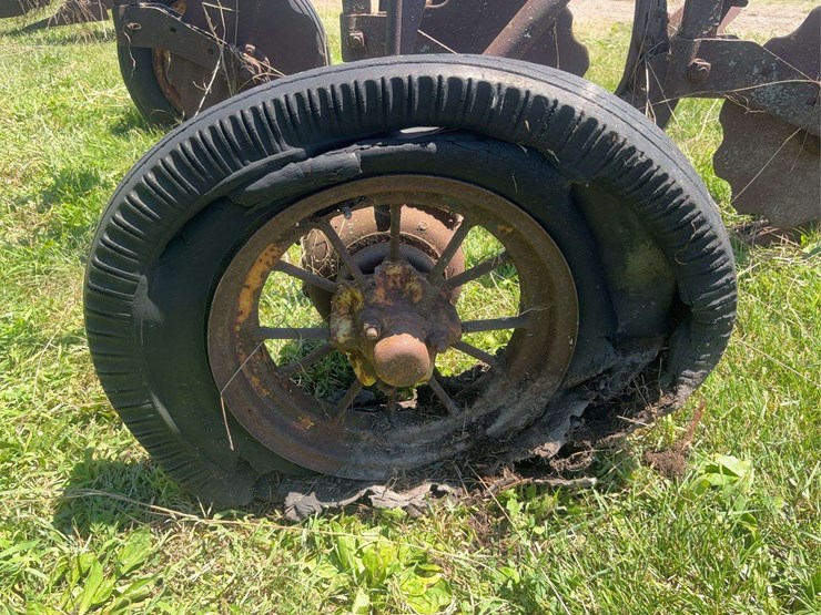 john-deere-14-image-21